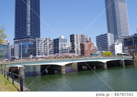 広島市猿猴川河畔の景色 88785562