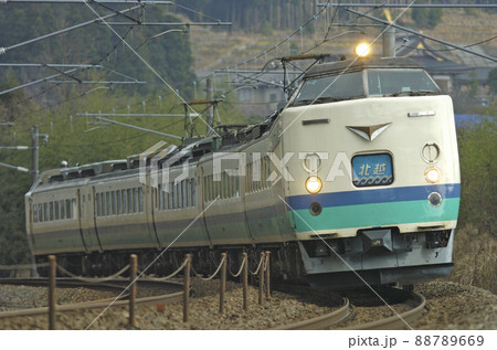 北陸本線　倶利伽羅－津幡　JR東日本　485系　T17編成（新潟）　北越 88789669