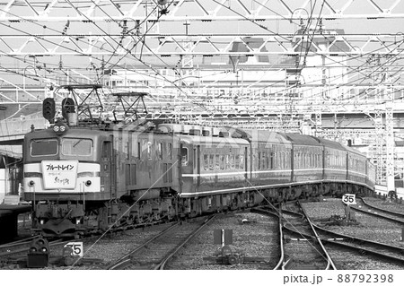 鉄道　列車　国鉄　EF58  阪和線　天王寺　阪和ホーム　推進　関西本線　竜華　運転区　ときめく紀州 88792398