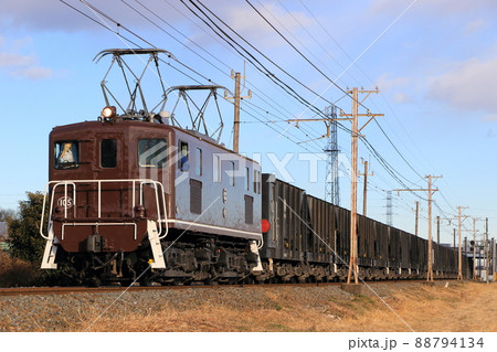 【PIXTA初掲載】秩父鉄道　デキ105　復刻塗装（茶色）　電気機関車 88794134