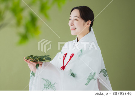 巫女 88795346