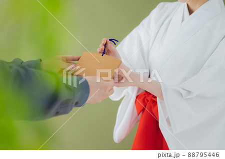 巫女　絵馬 88795446