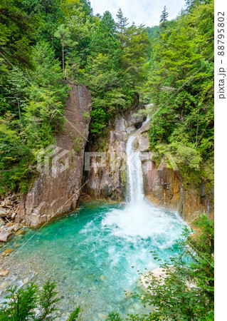 柿其渓谷（夏）：牛ヶ滝 88795802