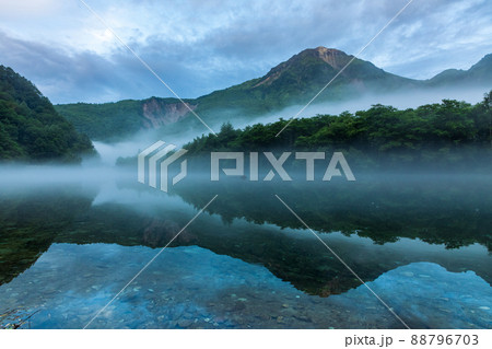 大正池の朝 88796703