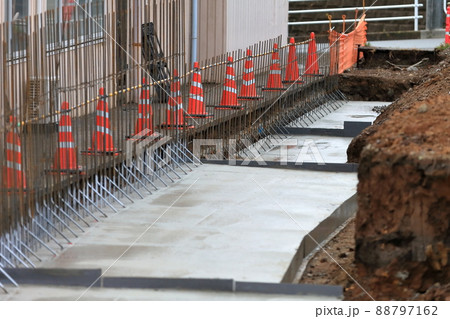 擁壁の底版コンクリート イメージ 擁壁の底版コンクリート イメージ 88797162