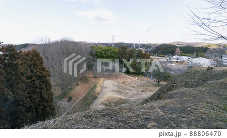 杉山城跡の本郭からの風景【比企城館跡群】／埼玉県比企郡 88806470