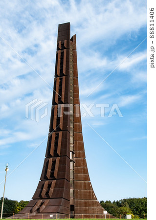 取り壊しが決まった百年記念塔の外観  北海道札幌市 88811406