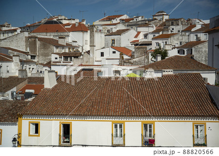 PORTUGAL ALENTEJO EVORA OLD CITY 88820566