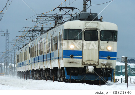 北陸本線 美川-加賀笠間 JR西日本 413系 B09+B11編成(金沢) 北陸本線 美川-加賀笠間 JR西日本 413系 B09+B11編成(金沢) 88821340