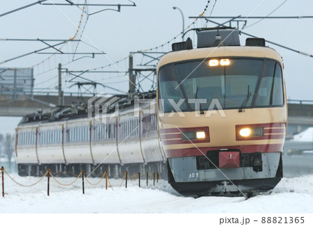 北陸本線 加賀笠間-美川 JR西日本 485系 A07編成(京都) 雷鳥 北陸本線 加賀笠間-美川 JR西日本 485系 A07編成(京都) 雷鳥 88821365