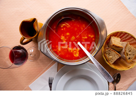 Spanish dish Callos a la Gallega 88826845