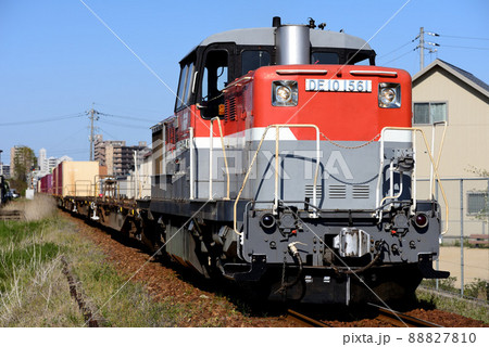 水島臨海鉄道を走るDE101561コンテナ貨物列車(ビビッド調) 水島臨海鉄道を走るDE101561コンテナ貨物列車(ビビッド調) 88827810