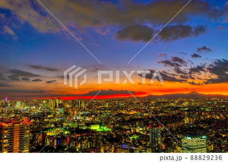 東京風景　新宿　池袋　富士山 88829236