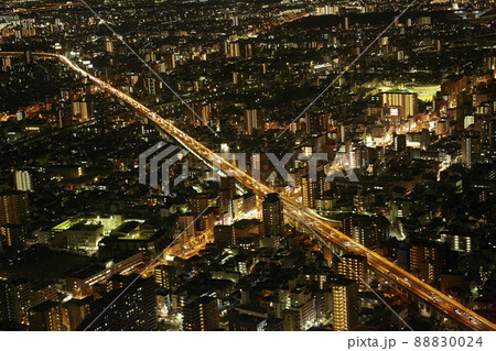 夜の道路01 88830024