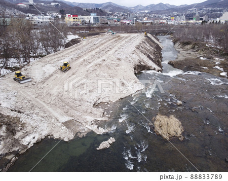 雪堆積場の様子(空撮) 雪堆積場の様子(空撮) 88833789