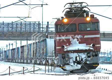 北陸本線 加賀笠間-美川 JR貨物 EF81-28(富山) 北陸本線 加賀笠間-美川 JR貨物 EF81-28(富山) 88837045