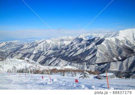 雪山　スキー場からの風景 88837279