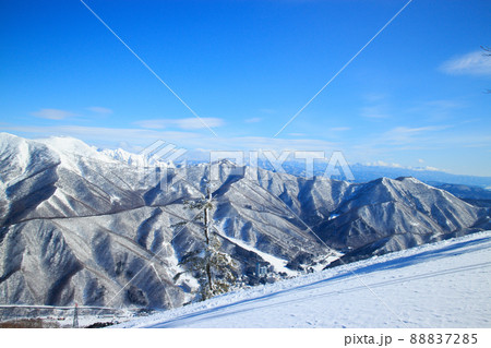 雪山　スキー場からの風景 88837285