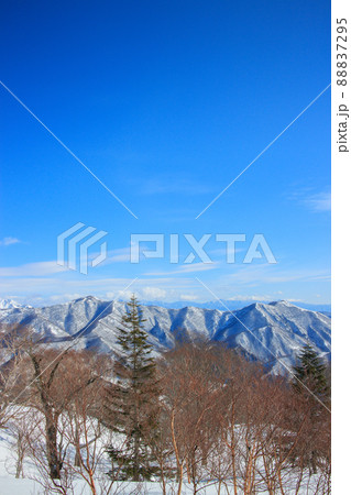 雪山　スキー場からの風景 88837295