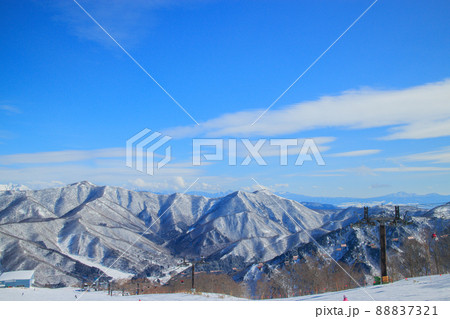 雪山　スキー場からの風景 88837321