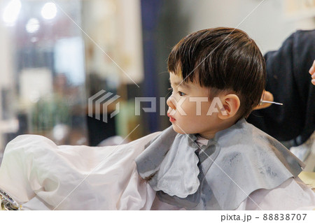 子供の散髪 子供の散髪 88838707