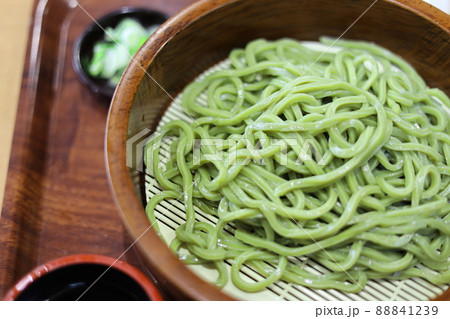 まくらがの里こがの さしま茶うどん 88841239