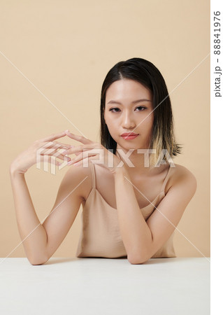 Pretty Serious Young Woman Pretty Serious Young Woman 88841976