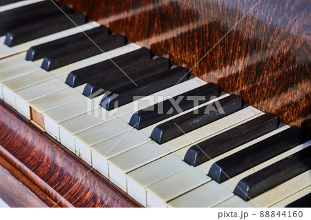 Old Piano Closeup 88844160