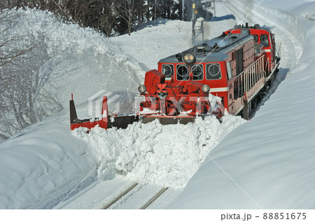 只見線　入広瀬ー只見　JE東日本　DD14-333（長岡）+DE10-1680（長岡）　特雪 88851675