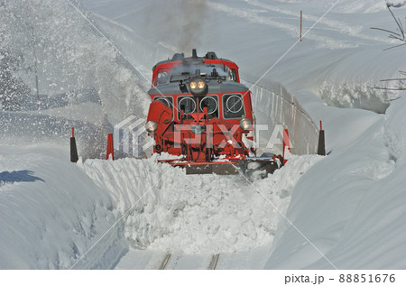 只見線　入広瀬ー只見　JE東日本　DD14-333（長岡）+DE10-1680（長岡）　特雪 88851676