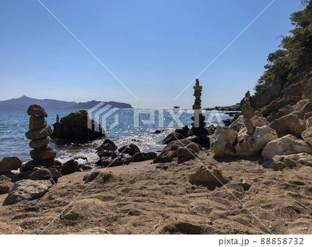 Summer Travel Vacation. View On Beautiful Beach On Greece Shore. 88858732