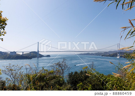 日本の愛媛県今治市の小島と馬島の美しい風景 日本の愛媛県今治市の小島と馬島の美しい風景 88860459