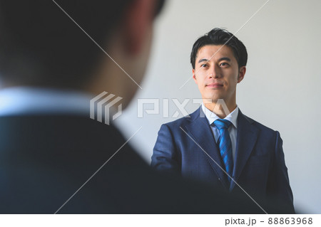 ビジネス. 88863968