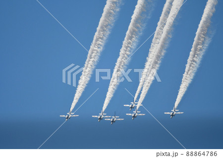 T-4ブルーインパルス アクロバット飛行 T-4ブルーインパルス アクロバット飛行 88864786