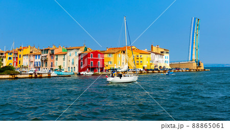 Residential buildings and Canal Galiffet in Martigues Residential buildings and Canal Galiffet in Martigues 88865061
