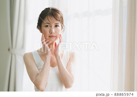 Cosmetically 88865974