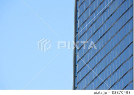 高層ビルの外壁（大阪府大阪市） 88870493