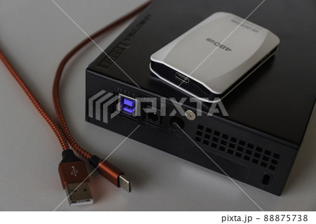 外付けハードディスクとSSD 外付けハードディスクとSSD 88875738