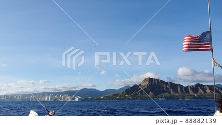 沖合からのワイキキ、ダイヤモンドヘッド 沖合からのワイキキ、ダイヤモンドヘッド 88882139