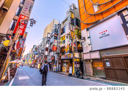 日本の東京都市景観 解除されたまん延防止だが…いまだコロナ禍…歌舞伎町一番街などを望む=4月12日 日本の東京都市景観 解除されたまん延防止だが…いまだコロナ禍…歌舞伎町一番街などを望む=4月12日 88883143