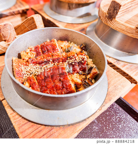 ひつまぶし　うなぎ　【 名古屋 グルメ の イメージ 】 88884218