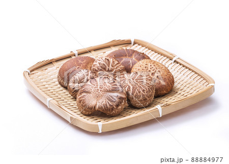 椎茸　原木椎茸　原木しいたけ　生シイタケ　自然栽培　生椎茸 88884977