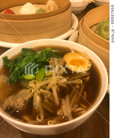 台湾料理・排骨麺と小籠包 台湾料理・排骨麺と小籠包 88887668