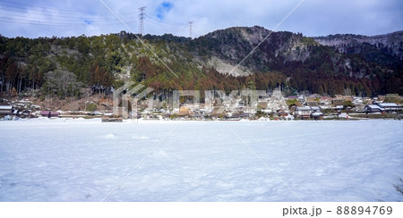 かやぶきの里の雪景色@美山、京都 かやぶきの里の雪景色@美山、京都 88894769