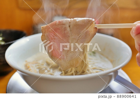 クリーミー濃厚煮干ラーメンのチャーシュー(青森県) クリーミー濃厚煮干ラーメンのチャーシュー(青森県) 88900641