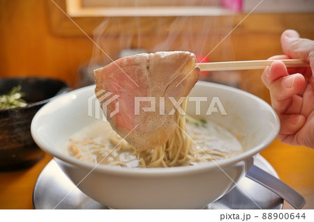 濃厚煮干しラーメンのチャーシュー(青森県) 濃厚煮干しラーメンのチャーシュー(青森県) 88900644