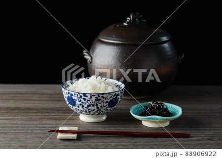 日本食イメージ　　こんぶ　　ご飯のお供 88906922