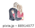 抱き合う男女の後ろ姿 88914077