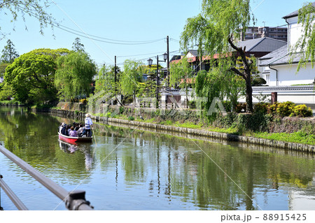 柳川市　掘割りのある風景　柳川古文書館 88915425