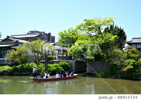 柳川市　掘割りのある風景　柳川城堀水門 88915734